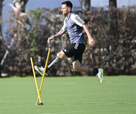 Video Messi Busca La Mejor Puesta A Punto De Cara Al Debut Y Se Cerr