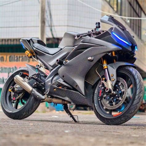 OTOPLUS ONLINE I Yamaha R15V3 2019 Dimodif Racing Look Dengan Kaki