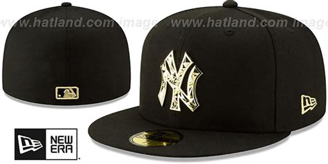 New York Yankees Gold Shattered Metal Badge Black Fitted Hat