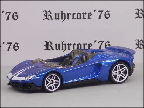 Hot Wheels Lamborghini Aventador J Roadster Aus Er Set Exotics