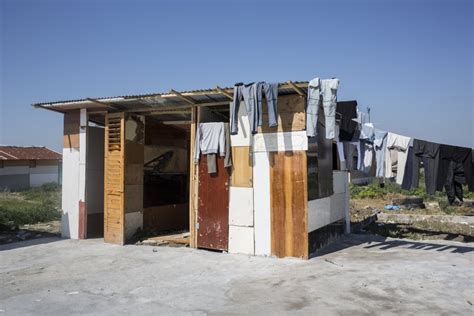 Borgo Mezzanone Il Reportage Fra I Segreti Del Ghetto La Repubblica