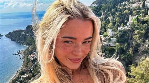 Olivia Dunne Has Everyone S Head Spinning While Showing Off Her Spiciest Bikini During Hawaii