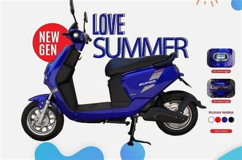 Keduanya Punya Desain Mirip Scoopy Cek Perbandingan Spesifikasi Dan