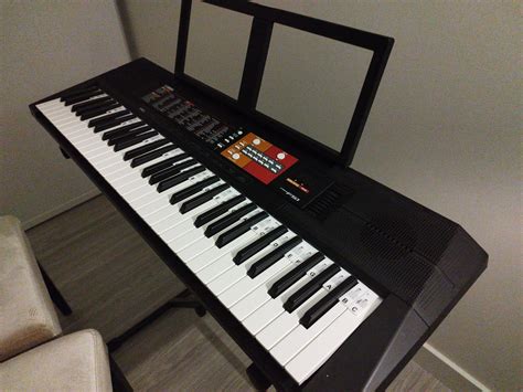 Teclado Yamaha PSR F51 Como Novo Palmela OLX Portugal