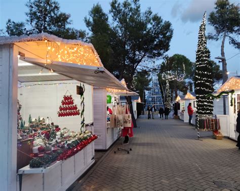 El Mercado del Regalo Navideño de Pozuelo de Alarcón abre sus puertas