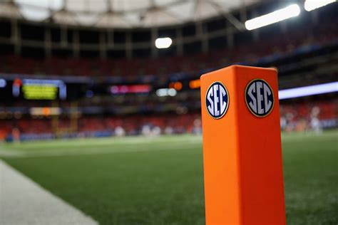 CBS claims these schools have the best and worst uniforms in the SEC