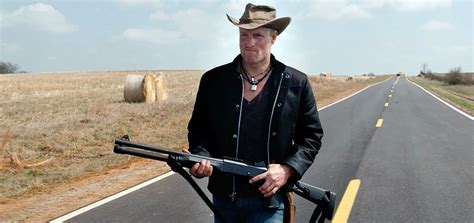 Woody Harrelson - Internet Movie Firearms Database - Guns in Movies, TV and Video Games