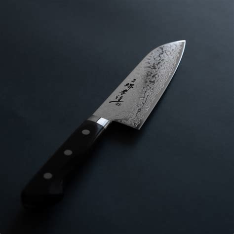 Cuchillo Japonés Santoku Damasco Pulido Sakai Takayuki 170mm Te lo Afilo