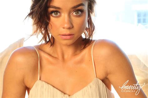 I Want A Sticky Sweaty Sarah Hyland Sitting On My Face Right After A Hot Yoga Class Scrolller