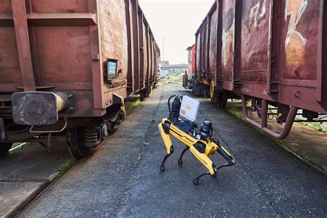 Db Roboterhund Hilft Bei Bahn Inspektion Fotostrecke