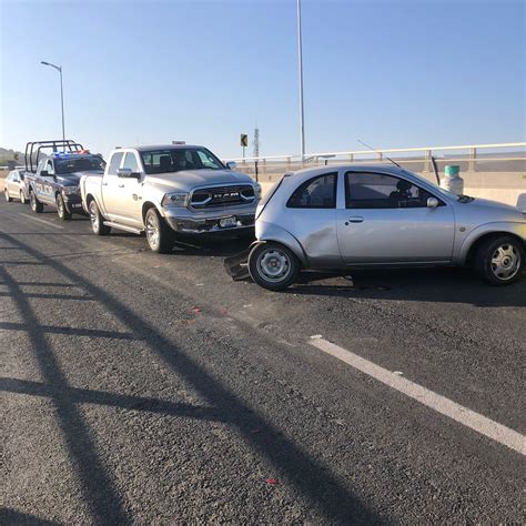 Chocan en puente de la carretera a Coroneo Noticias de Querétaro