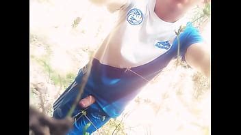 Chico Se Masturba En El Monte XVIDEOS