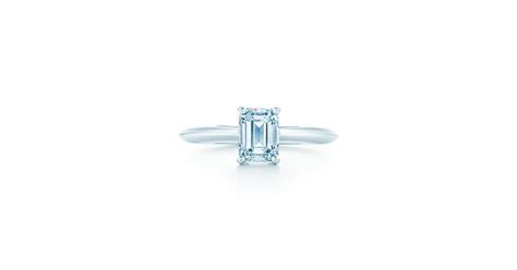 Emerald Cut Engagement Rings | Tiffany & Co.