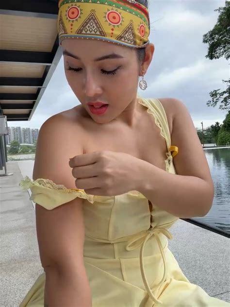 Nguyen Thi Ngoc Lan Singapore TikTok Live Streamer Toilet Nude Video Asian Leak 16