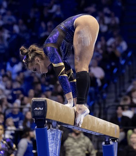 Hot Gymnasts Absolutely Stunning Athletes Hottest Female Athletes