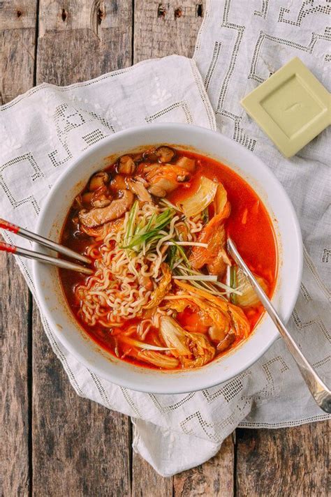 Quick And Easy Kimchi Ramen The Woks Of Life Recipes Asian Recipes