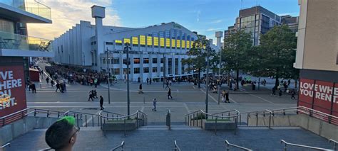 Football fans are gathering at the Green Man Wembley tonight 26
