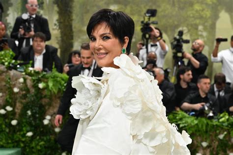 Kris Jenner Revela Que Tiene Un Peque O Tumor