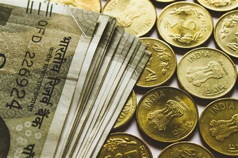 SIP Vs FD Which Can Create Higher Corpus On Rs 6 Lakh Investment In 10