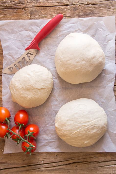 19 Traditional Italian Pizza Crust Recipe You Won T Believe The Taste Recipeschoose