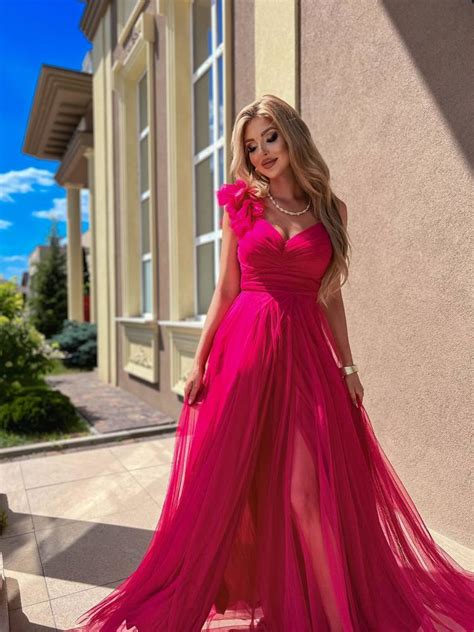 Elegancka Maxi Sukienka Tiulowa Lucy Fuksja Fuksja Nowo Ci Odzie