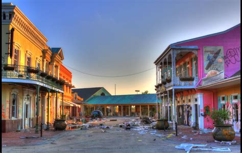 Eerie, Abandoned Remains Of Six Flags New Orleans - BoredLion.com