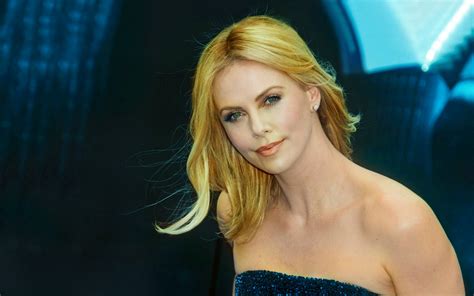 3555x2222 Charlize Theron, HD Wallpaper | Rare Gallery