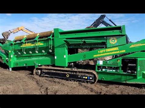 McCloskey 516RT Trommel McCloskey R155 Screening 70 S Landfill YouTube