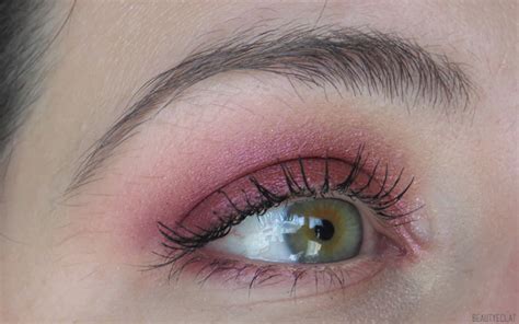 The New Nude Huda Beauty Mon Nouvel Indispensable Beauty Eclat