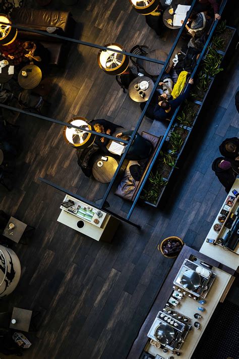 Veronica's Vinyl: Your Virtual Coffee Hangout