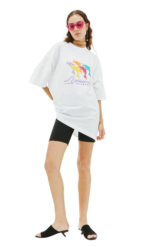 Женские Футболки VETEMENTS, купить по цене от 21 330 руб. в интернет ...