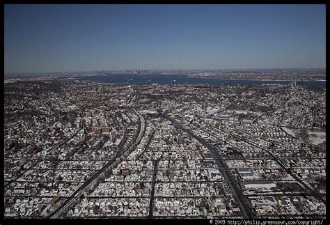 Photograph by Philip Greenspun: staten-island-aerial-1