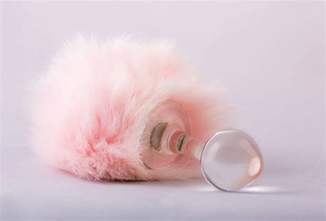 Guia do bumbum feliz sexóloga dá dicas para iniciantes no sexo anal Metrópoles