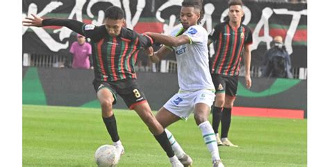 Botola Pro D Inwi Le Duel Distance Entre Las Far Et Le Raja Se