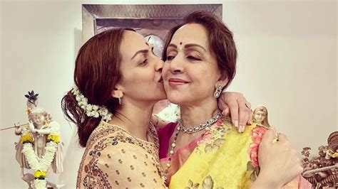 Hema Malini 75th Birthday ईशा देओलनं आई हेमा मालिनीला दिल्या वाढदिवसाच्या शुभेच्छा फोटोही केले