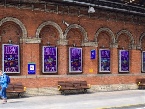 Out Look PepsiCo Ignites The Senses With Extra Flamin Hot Snacks Campaign AdWorld Ie