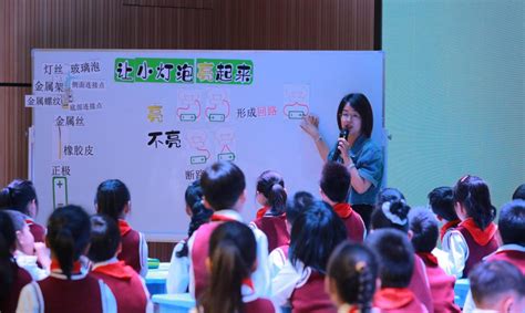 2023年南浔区“基于大概念的小学科学项目化学习”专题培训活动在练市小学开展