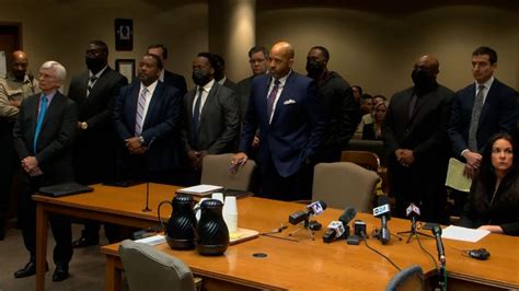 5 Former Memphis Police Officers Charged In Tyre Nichols Death Plead