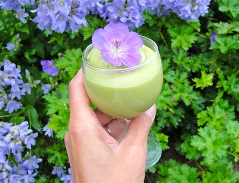 Nude Food Earth Empress