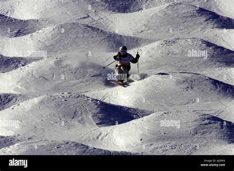 women ski s moguls Stock Photo - Alamy