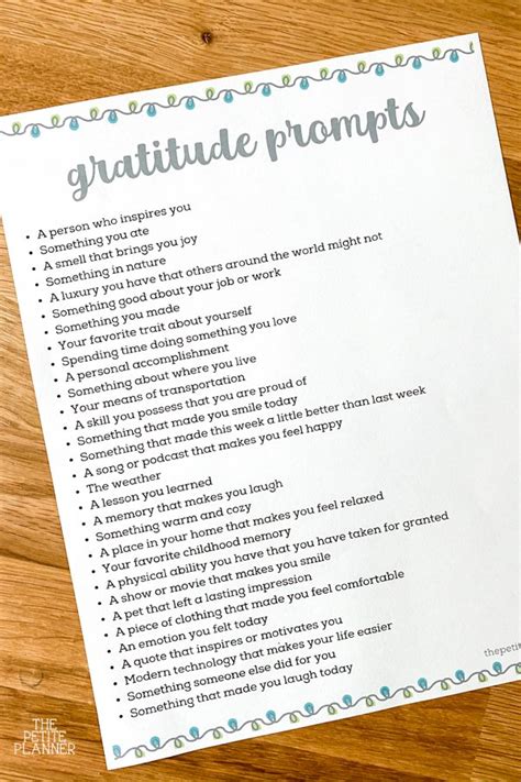 Daily Gratitude Journal Prompts (Free Printables) ⋆ The Petite Planner