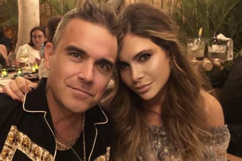 Robbie Williams Looks Fierce With Blue Hair But Wife Ayda Insists She