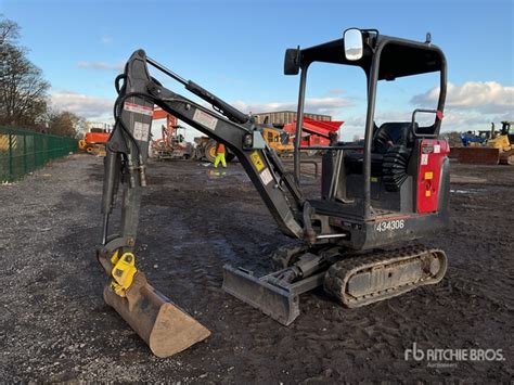 2017 Volvo EC18D Mini Excavator | Ritchie Bros. Auctioneers