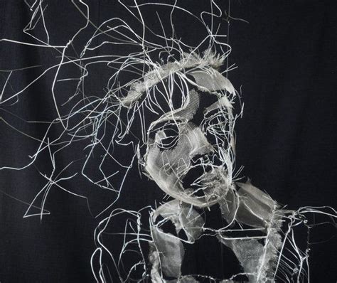 David Oliveira Makes Some Extraordinary Sculptures Out Of Simple Wires