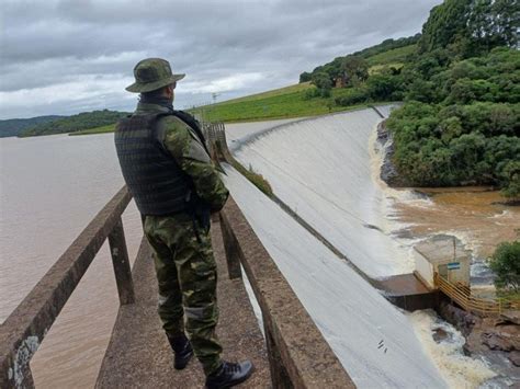 Batalh O Ambiental Da Brigada Militar Realiza Opera O Piracema