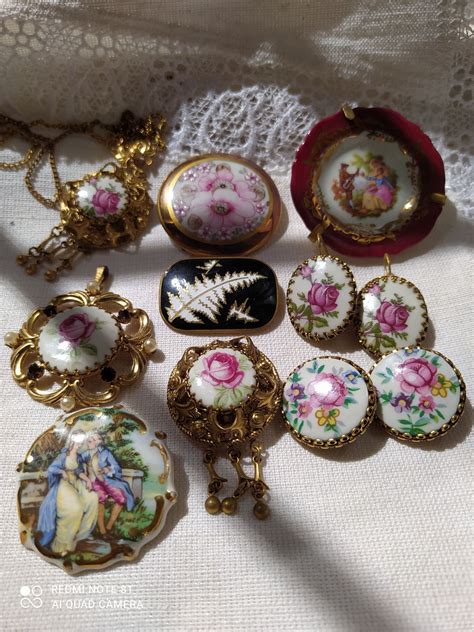 Броши фарфоровые, бусы ,серьги, ,кулоны.Антиквариат, Горячая эмаль: 2 ...