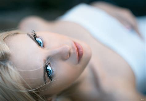 Wallpaper Face Women Model Blonde Depth Of Field Blue Eyes Bare