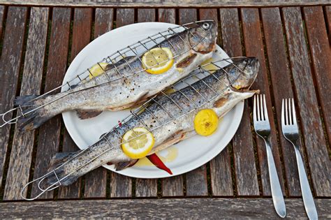 grilled-whole-fish - Ideal Magazine