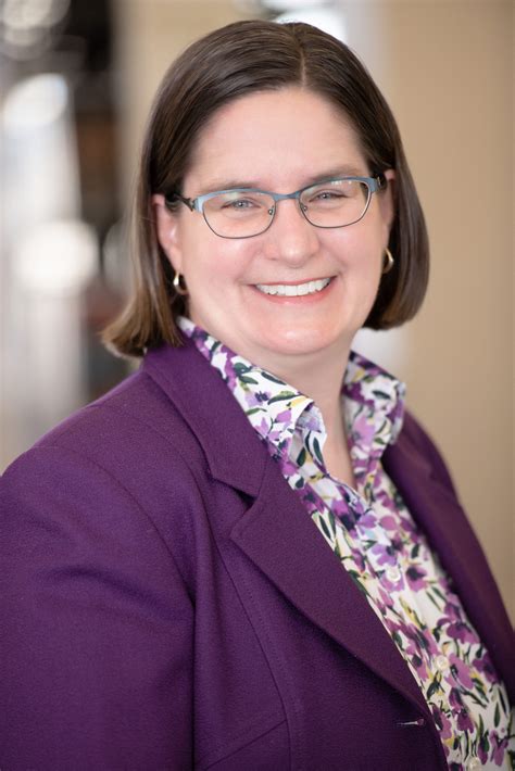 Kim Halsey's Instagram, Twitter & Facebook on IDCrawl