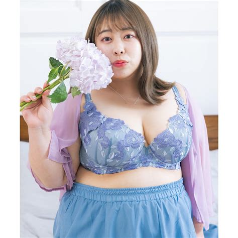 フランデランジェリー fran de lingerie ボディメイクの真骨頂ゴージャス薔薇刺繍 グレースイストグランデ ブラジャーワイヤー有り ブラジャー グリーン 靴